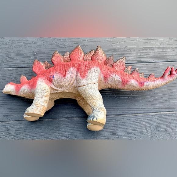 Vintage Large Rubber Plastic Realistic Pneumatic STEGOSAURUS Toy Dinosaur - Picture 8 of 16